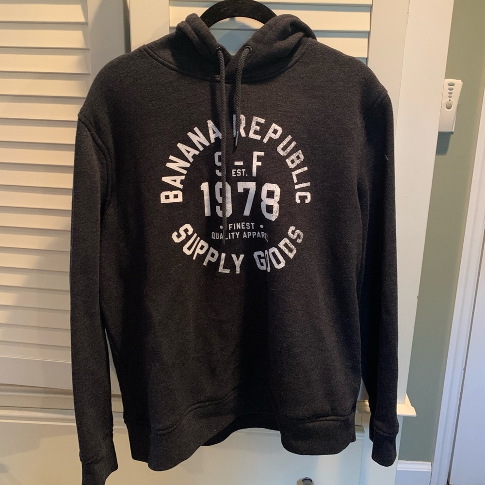 Banana Republic charcoal gray sweatshirt